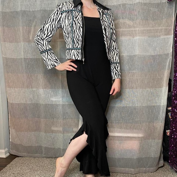 Modern INC Black Ruffle Leg Sleeveless Jumpsuit, Size 8. - Picture 4 of 4